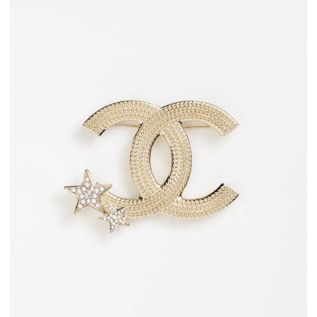 CHANEL(シャネル)のCHANEL ブローチ　スター⭐︎ レディースのアクセサリー(ブローチ/コサージュ)の商品写真