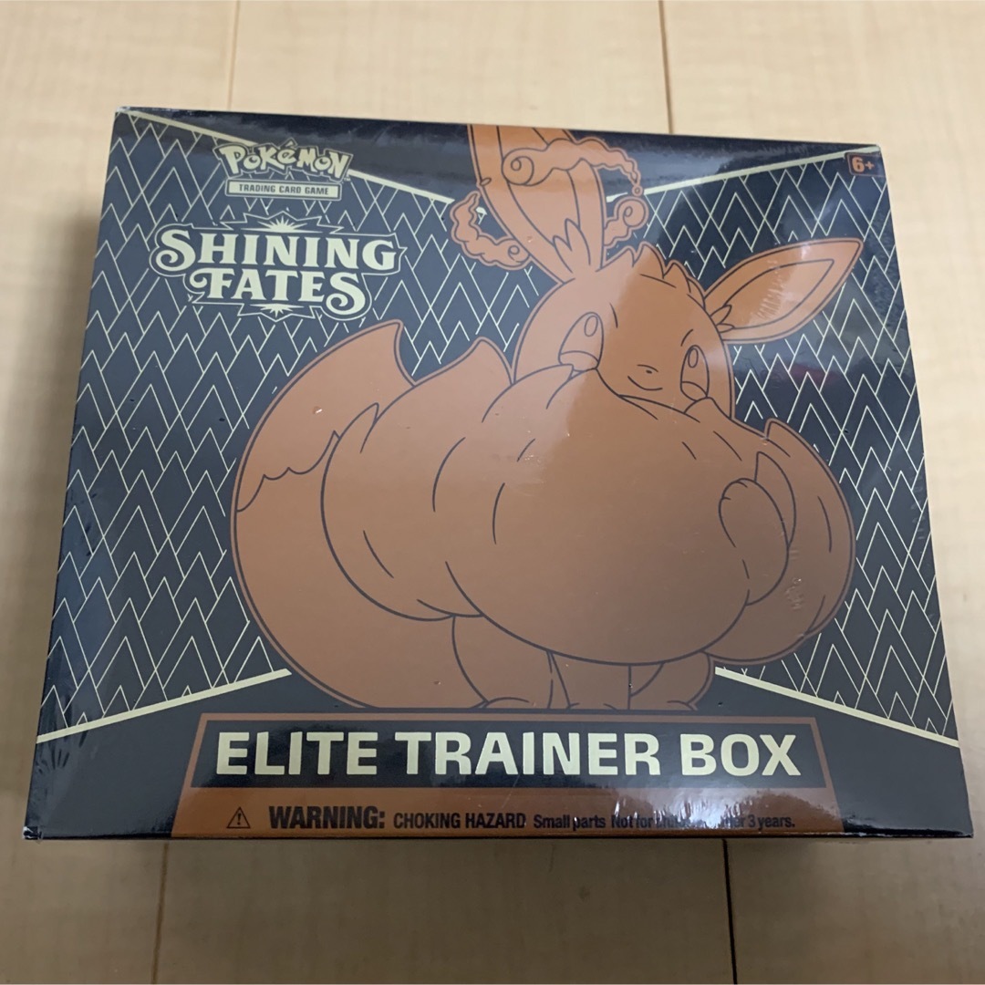 ポケモン(ポケモン)の Pokémon Shining Fates Elite Trainer Box エンタメ/ホビーのトレーディングカード(Box/デッキ/パック)の商品写真