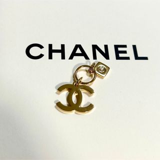 CHANEL - CHANEL　ホリデー限定  CCロゴ　チャーム  ノベリティー