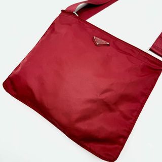 プラダ(PRADA)の【美品✨】プラダ ナイロン ショルダーバッグ サコッシュ スクエア 斜め掛け(ショルダーバッグ)