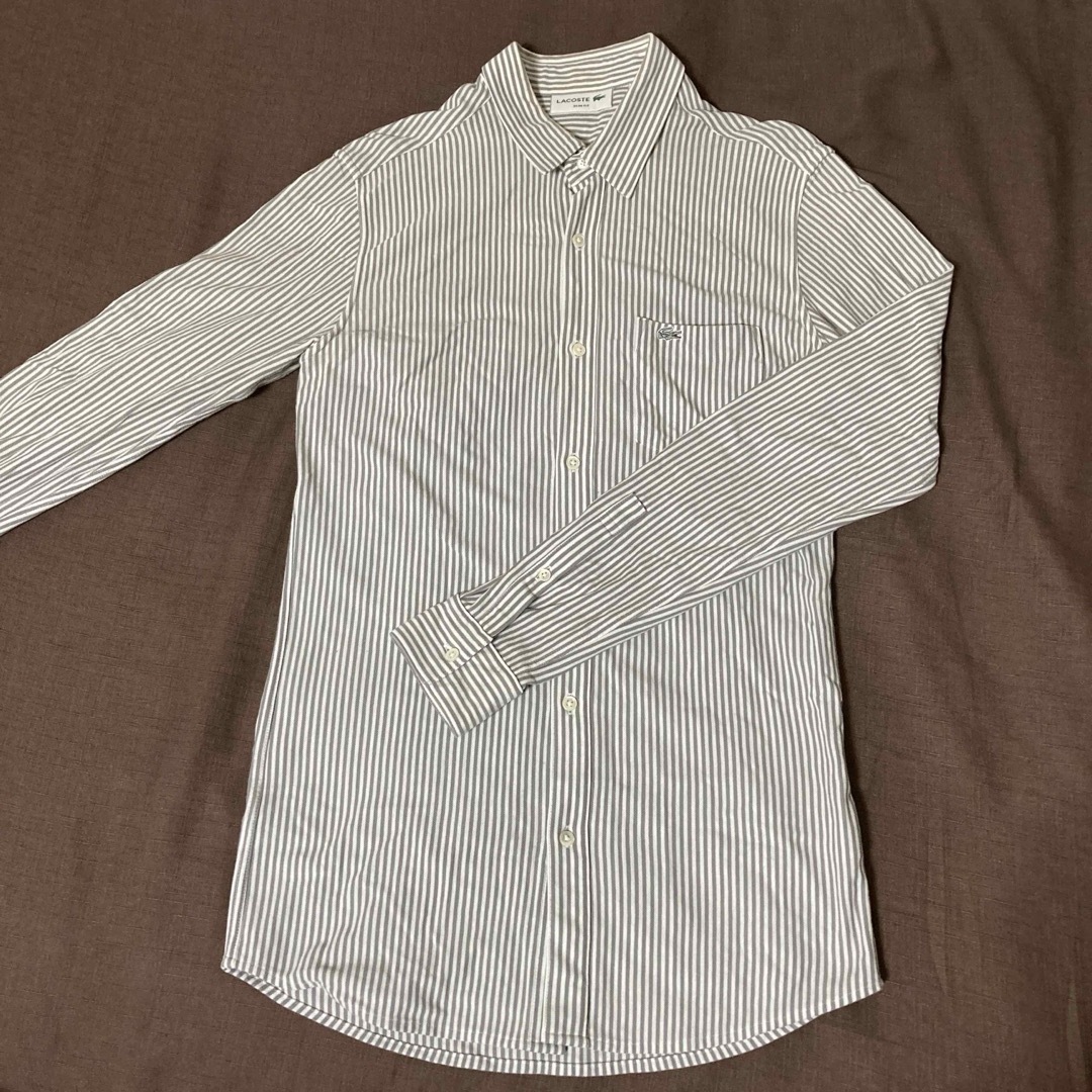 LACOSTE(ラコステ)のラコステ LACOSTE ストライプシャツ shirt グレー 白 メンズのトップス(シャツ)の商品写真