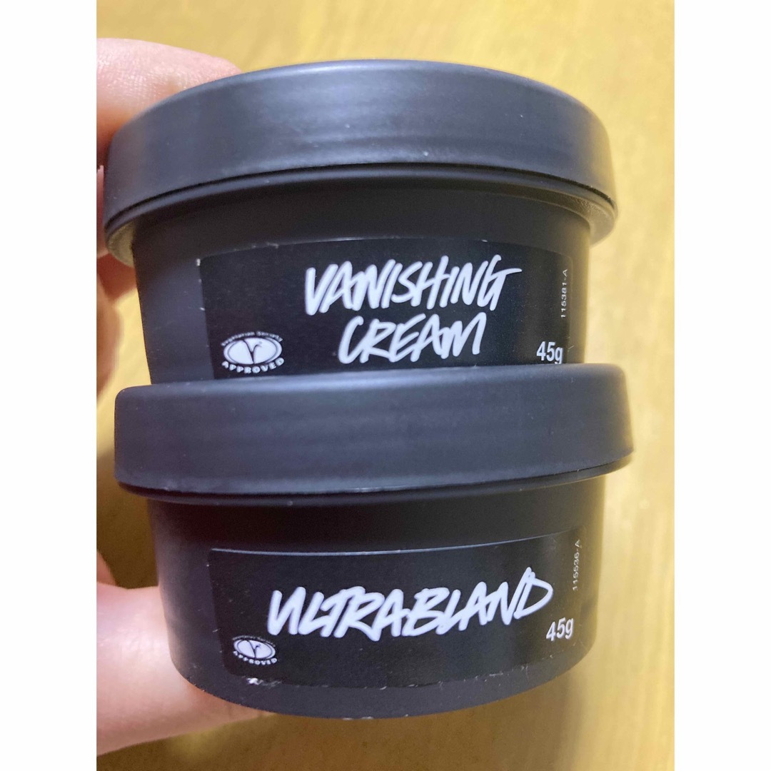 LUSH(ラッシュ)の最終価格！LUSH  ラッシュ　保湿クリーム　さらリズム　クレンジング　俳句　 コスメ/美容のスキンケア/基礎化粧品(クレンジング/メイク落とし)の商品写真