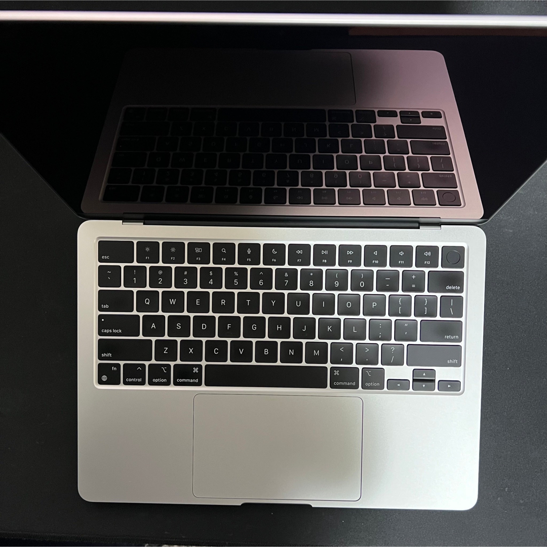 Mac (Apple)(マック)のMacBook Air 13インチ M2 16GB 512MB USキー【美品】 スマホ/家電/カメラのPC/タブレット(ノートPC)の商品写真