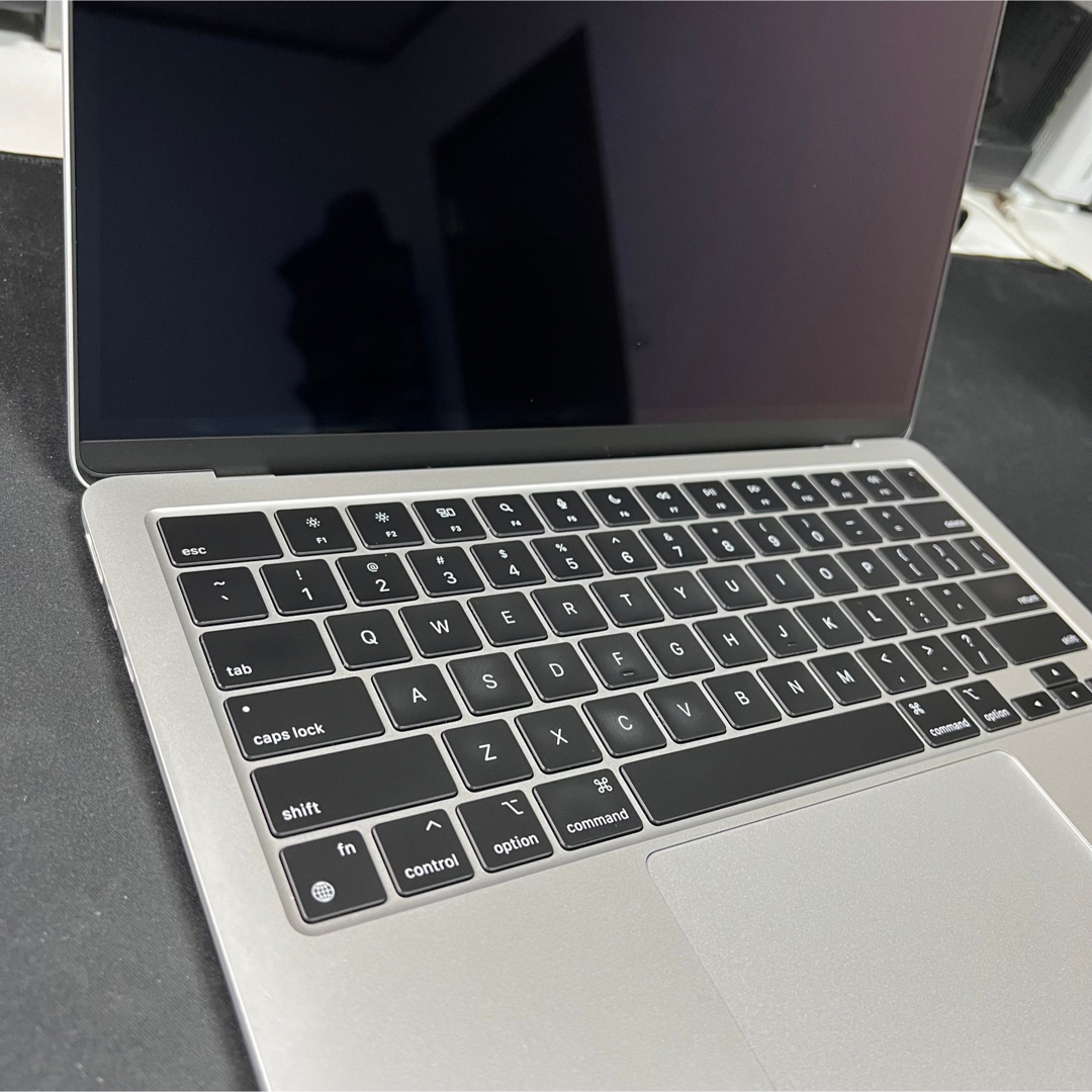 Mac (Apple)(マック)のMacBook Air 13インチ M2 16GB 512MB USキー【美品】 スマホ/家電/カメラのPC/タブレット(ノートPC)の商品写真