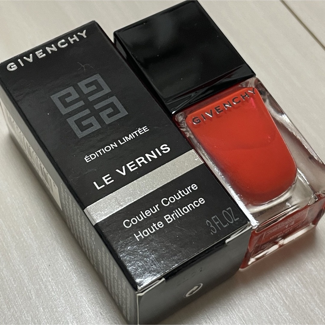 GIVENCHY(ジバンシィ)のGIVENCHY ヴェルニィ・ジバンシイ ネイルカラー 14 コスメ/美容のネイル(マニキュア)の商品写真