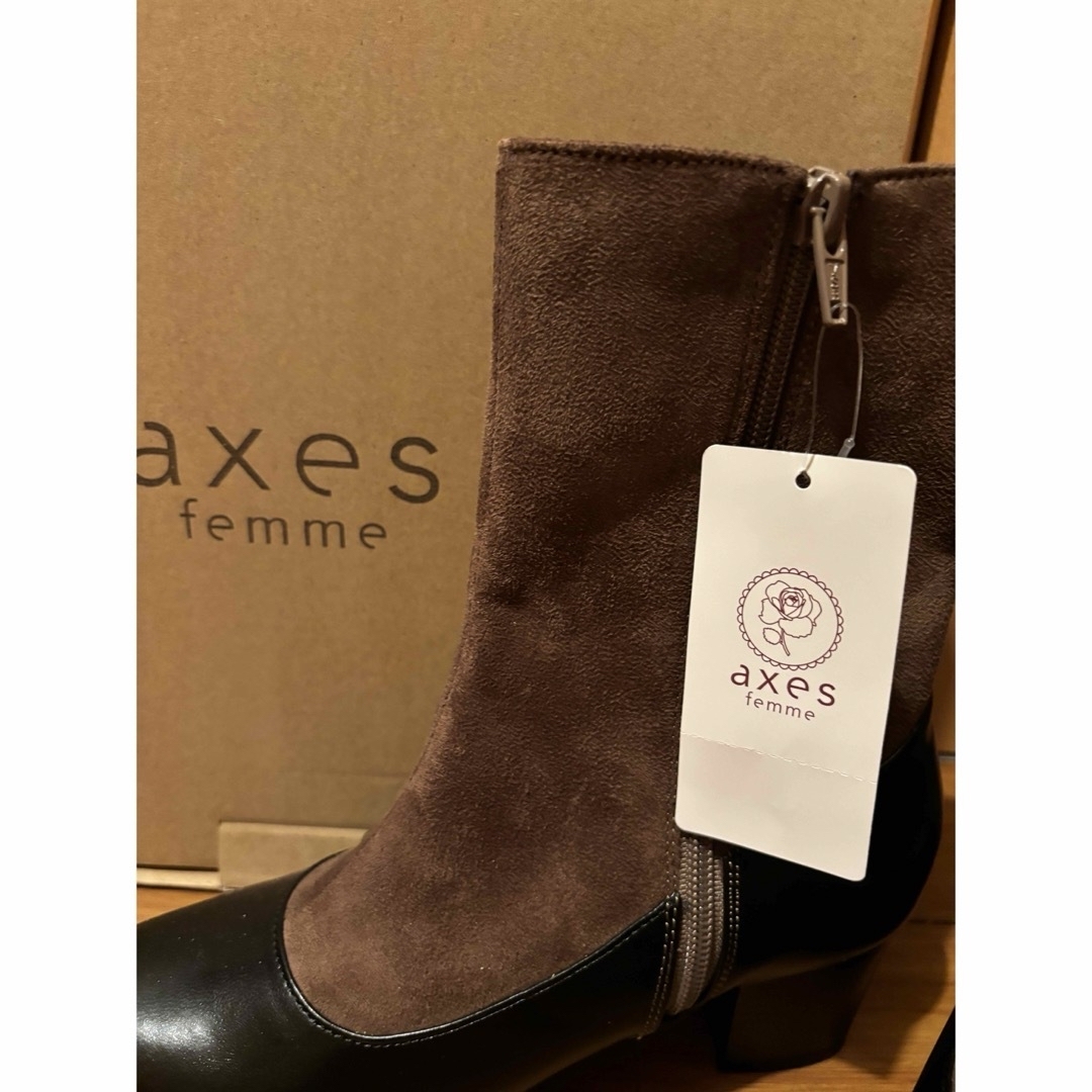 axes femme(アクシーズファム)の47. axes/アクシーズファム/連ボタン配色ブーツ/ブラウン/Lサイズ レディースの靴/シューズ(ブーツ)の商品写真