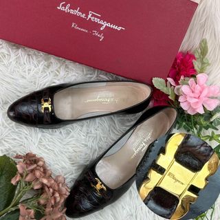 サルヴァトーレフェラガモ(Salvatore Ferragamo)のサルヴァトーレフェラガモ レディース パンプス 靴 23.5cm クロコ型押し(ハイヒール/パンプス)