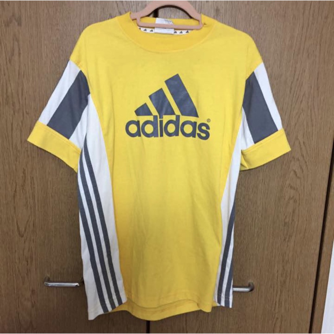 adidas(アディダス)のadidas アディダス　イエロー　ロゴTシャツ レディースのトップス(Tシャツ(半袖/袖なし))の商品写真