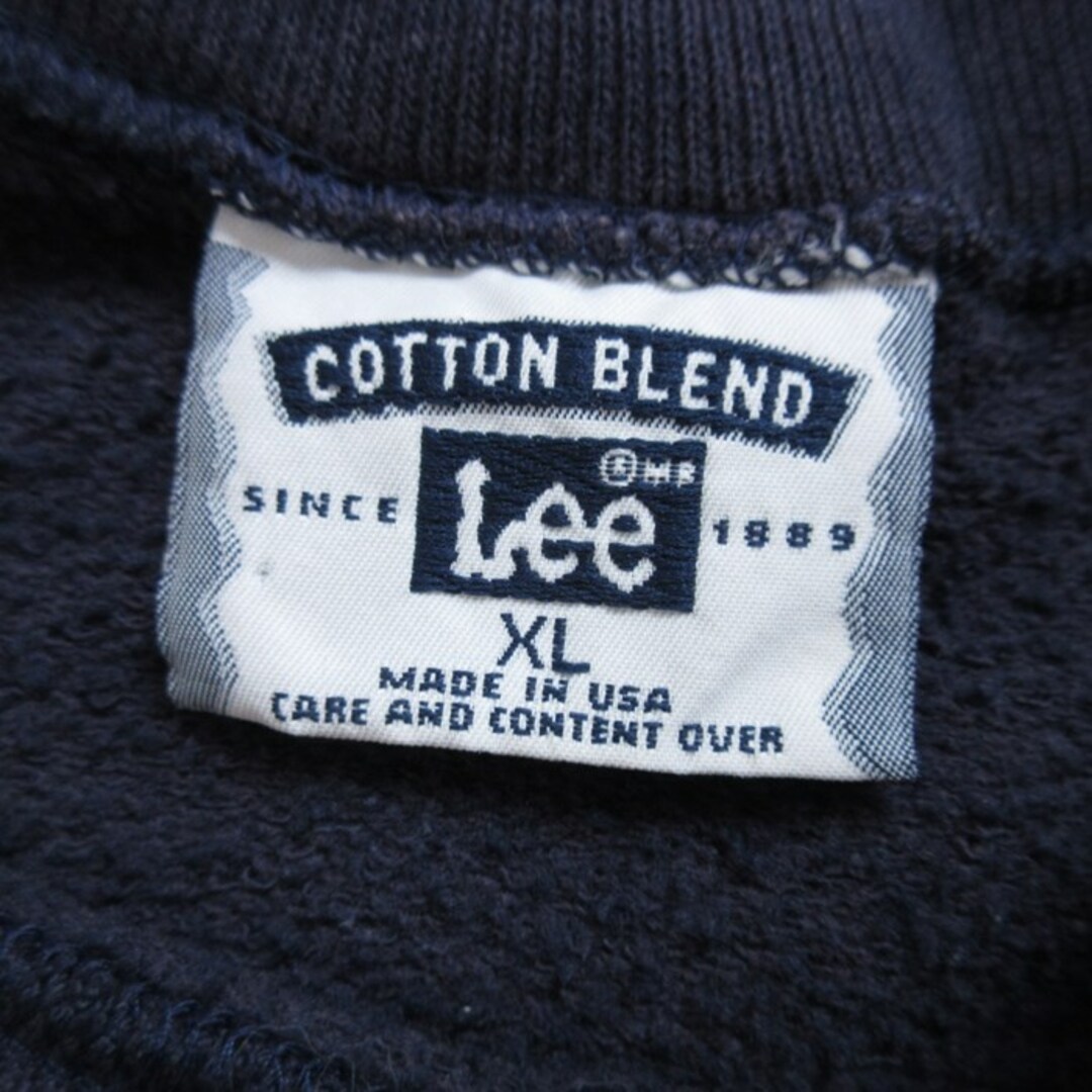 Lee(リー)のXL★古着 リー Lee 長袖 スウェット メンズ 90年代 90s ニューヨーク 灯台 刺繍 クルーネック USA製 紺 ネイビー 24jan23 中古 スエット トレーナー トップス メンズのトップス(パーカー)の商品写真