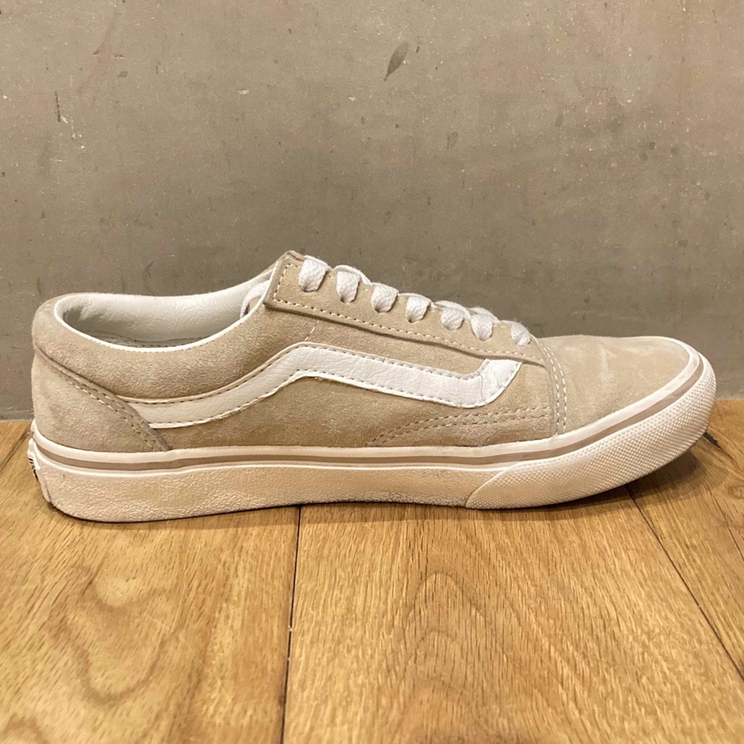 OLD SKOOL（VANS）(オールドスクール)のVANS バンズ OLD SKOOL オールドスクール　スニーカー　ベージュ レディースの靴/シューズ(スニーカー)の商品写真