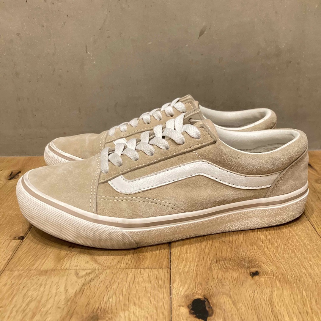 OLD SKOOL（VANS）(オールドスクール)のVANS バンズ OLD SKOOL オールドスクール　スニーカー　ベージュ レディースの靴/シューズ(スニーカー)の商品写真