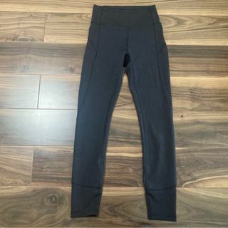 ルルレモン(lululemon)のルルレモン In Movement Tight 25" 黒 4 ※美品・難箇所有(レギンス/スパッツ)