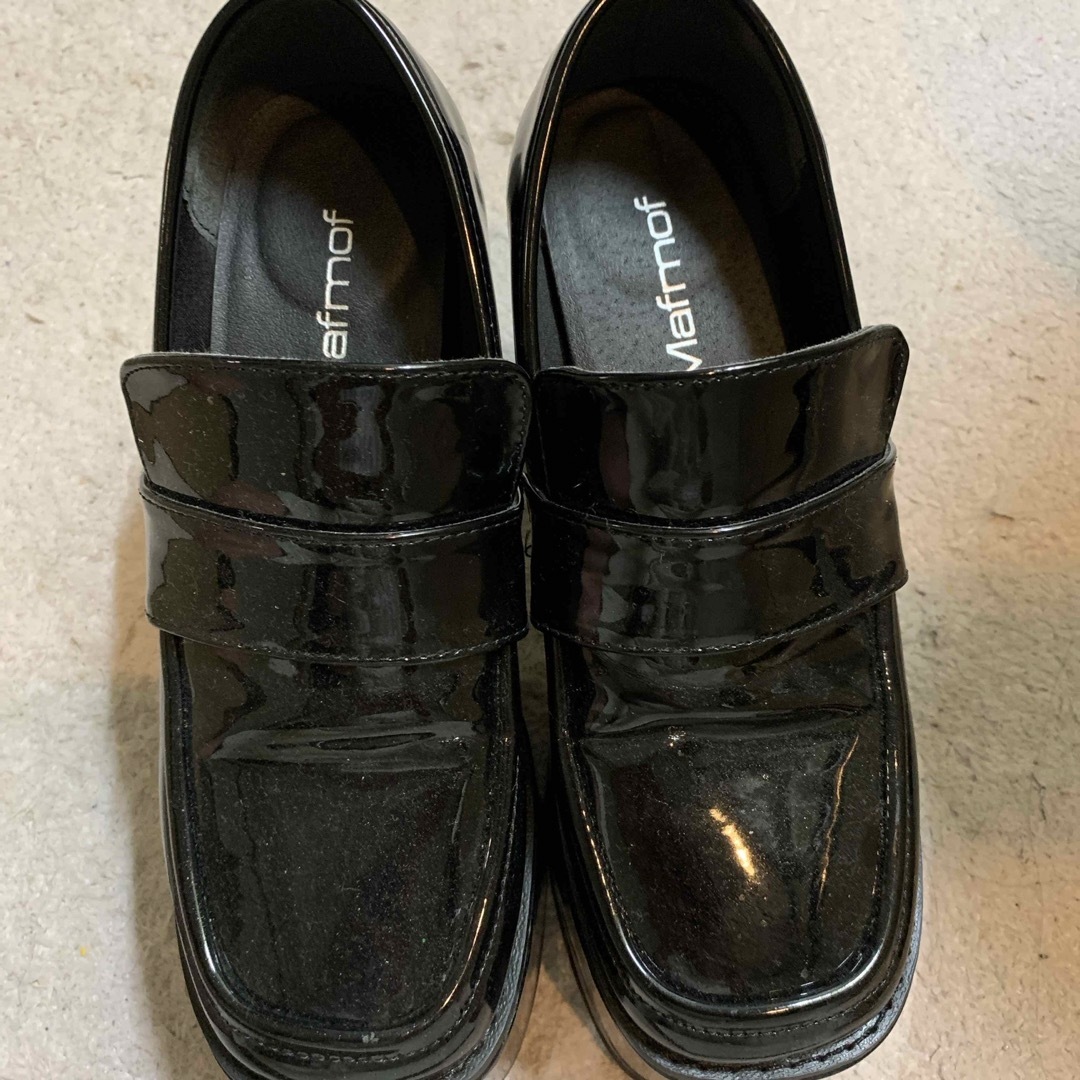 MAFMOF(マフモフ)のマフモフエナメル光沢ブラックローファーショートブーツ レディースの靴/シューズ(ローファー/革靴)の商品写真