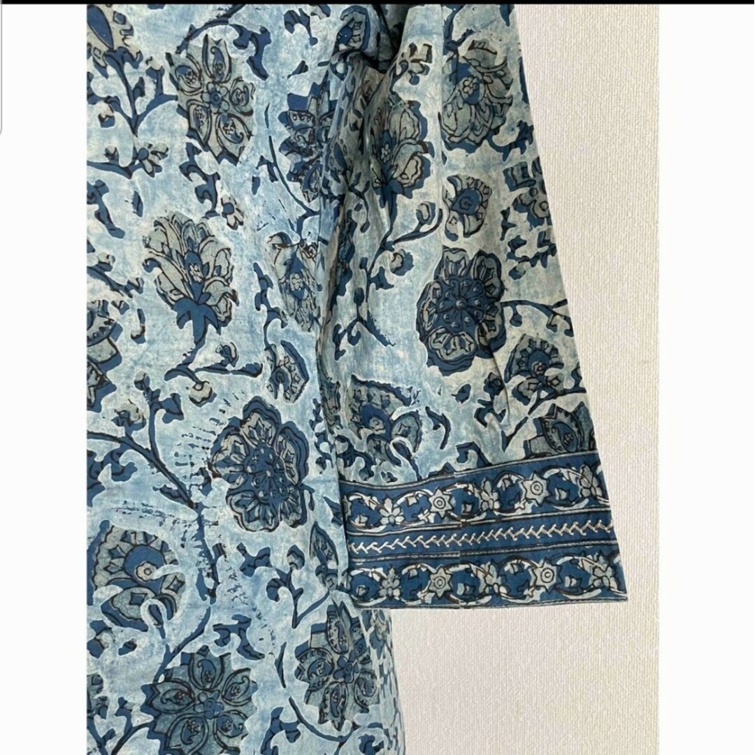 ブロックプリント　クルタ　インド民族衣装　S  バグルー　ブルー レディースのワンピース(ロングワンピース/マキシワンピース)の商品写真