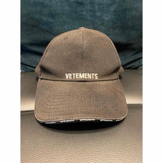 ヴェトモン(VETEMENTS)の本物ヴェトモン 黒キャップVETEMENTSユニセックスCAPクラシックロゴ帽子(キャップ)