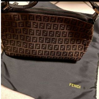 フェンディ(FENDI)のFENDI フェンディ  ハンドバッグ ミニバッグ ズッカ ズッキーニ ポーチ(ハンドバッグ)