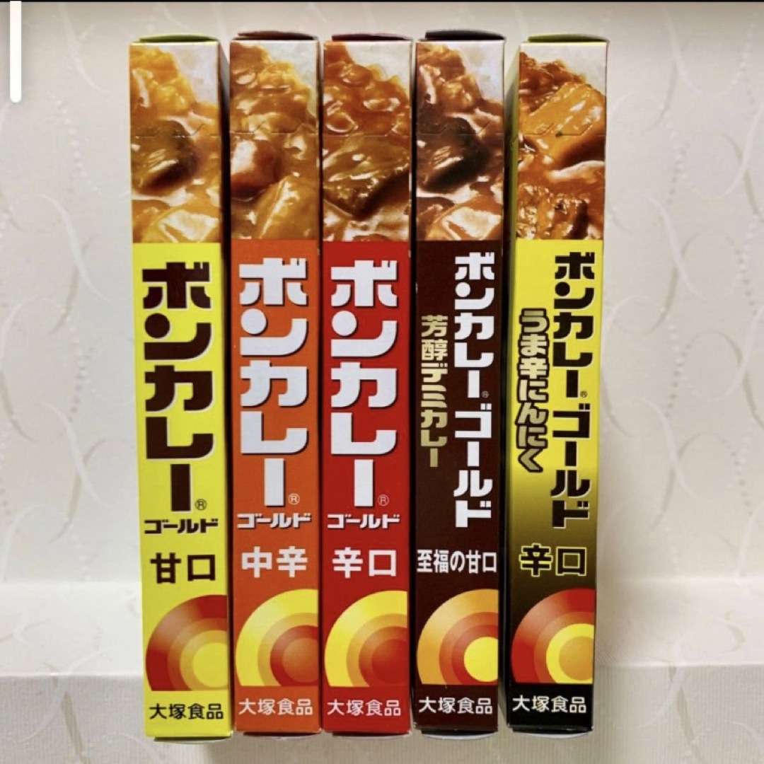 大塚食品(オオツカショクヒン)のボンカレーゴールド5箱（5種類）甘口､中辛､辛口､うま辛にんにく､デミカレー 食品/飲料/酒の加工食品(レトルト食品)の商品写真