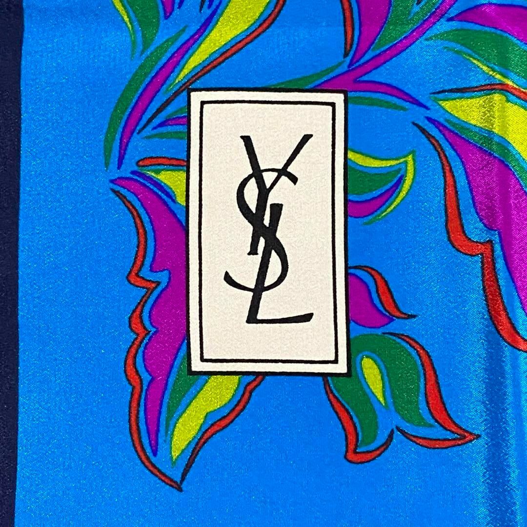 Yves Saint Laurent(イヴサンローラン)の極美品 ★イヴサンローラン★ スカーフ 大判 花 ペイズリー ネイビー ブルー レディースのファッション小物(バンダナ/スカーフ)の商品写真