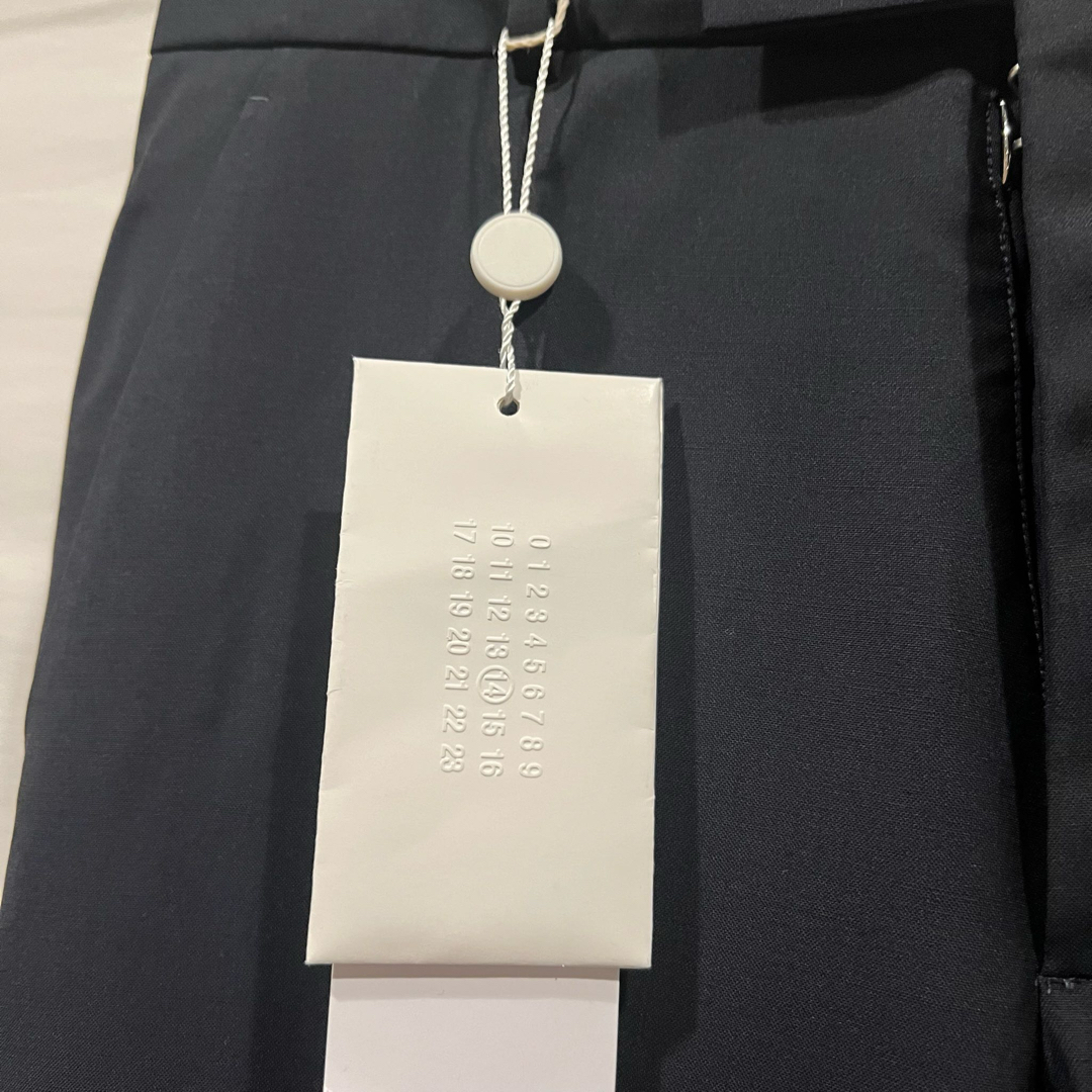 Maison Martin Margiela(マルタンマルジェラ)の[未使用] メゾン　マルジェラ　Maison Margiela スラックスパンツ メンズのパンツ(スラックス)の商品写真