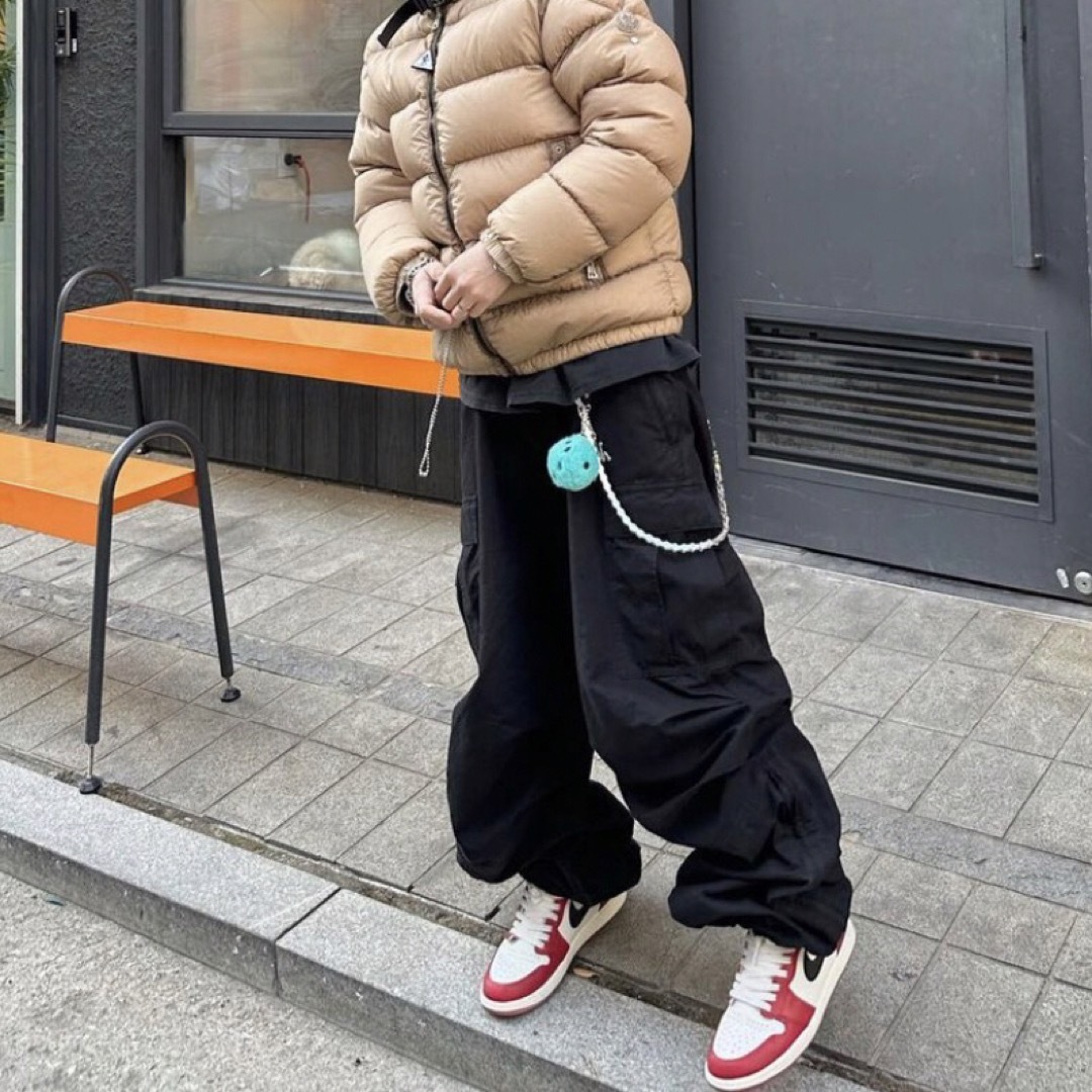 Balenciaga(バレンシアガ)の売り切り価格 balenciaga cargo pants メンズのパンツ(ワークパンツ/カーゴパンツ)の商品写真