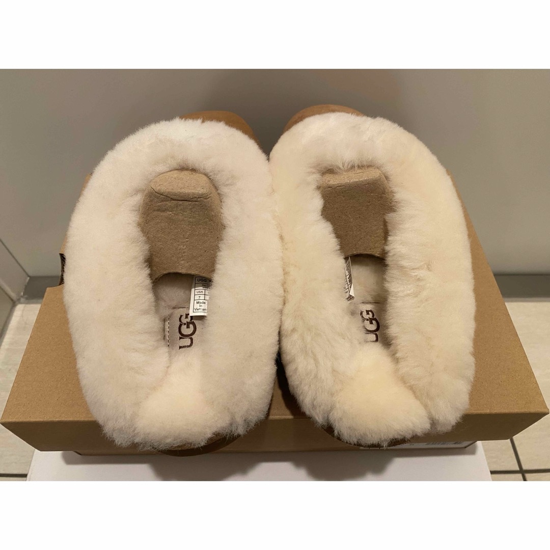 UGG(アグ)のUGG Cluggette 24センチ レディースの靴/シューズ(スリッポン/モカシン)の商品写真