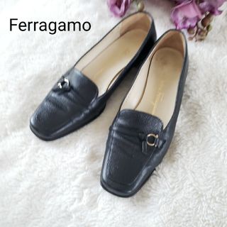 サルヴァトーレフェラガモ(Salvatore Ferragamo)のFerragamo ガンチーニ レザー ローファー 4サイズ(ローファー/革靴)