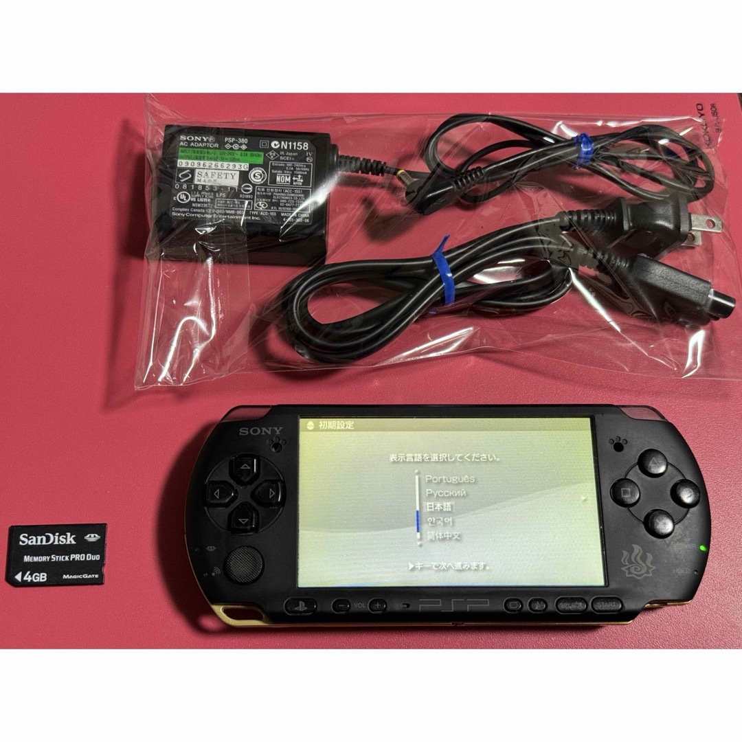 PlayStation Portable(プレイステーションポータブル)のPSP-3000  モンスターハンター　4GB    訳あり　　1番 エンタメ/ホビーのゲームソフト/ゲーム機本体(携帯用ゲーム機本体)の商品写真