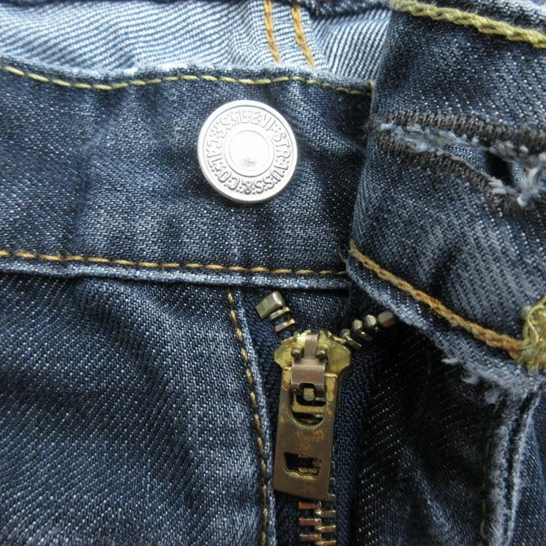 Levi's(リーバイス)のW30★古着 リーバイス Levis 513 ジーンズ メンズ ヒゲ 紺 ネイビー デニム 24feb14 中古 ボトムス ジーパン Gパン ロング パンツ メンズのパンツ(ワークパンツ/カーゴパンツ)の商品写真