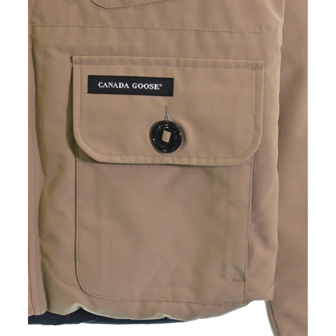 CANADA GOOSE(カナダグース)のCANADA GOOSE ダウンジャケット/ダウンベスト XS ベージュ 【古着】【中古】 レディースのジャケット/アウター(ダウンジャケット)の商品写真