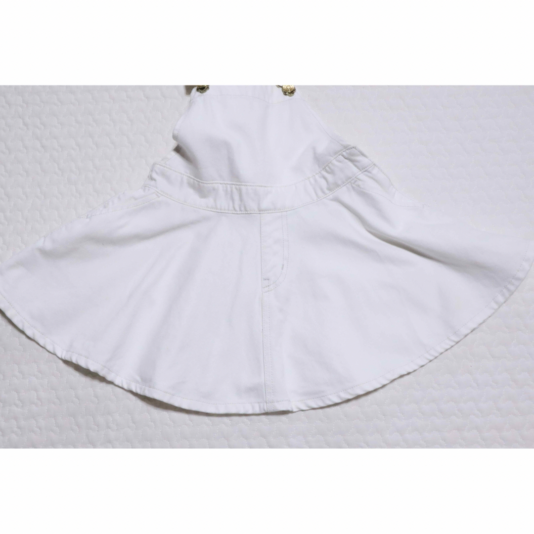 BREEZE(ブリーズ)のBREEZE ブリーズ　ホワイトデニム　ジャンパースカート  90 100 キッズ/ベビー/マタニティのキッズ服女の子用(90cm~)(ワンピース)の商品写真