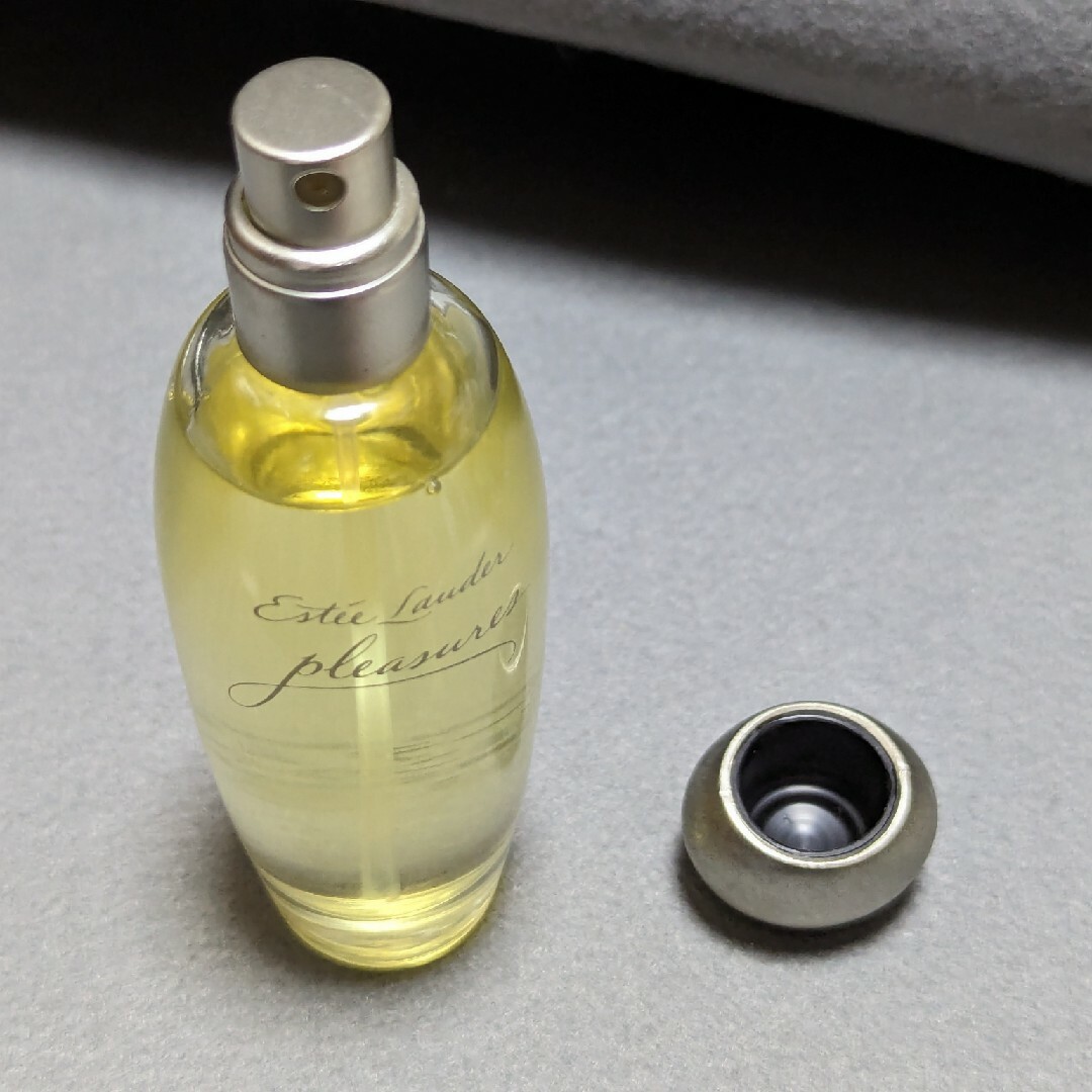 Estee Lauder(エスティローダー)の廃盤希少エスティローダープレシャーズオーデパフュームスプレィ50ml コスメ/美容のコスメ/美容 その他(その他)の商品写真