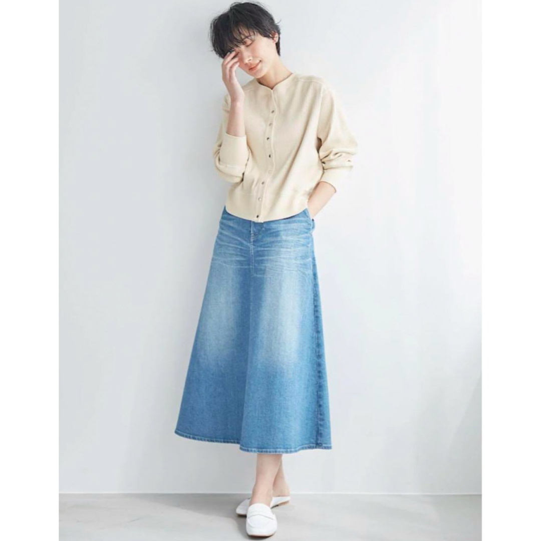 23区(ニジュウサンク)の23区DENIM フレア デニム スカート レディースのスカート(ロングスカート)の商品写真