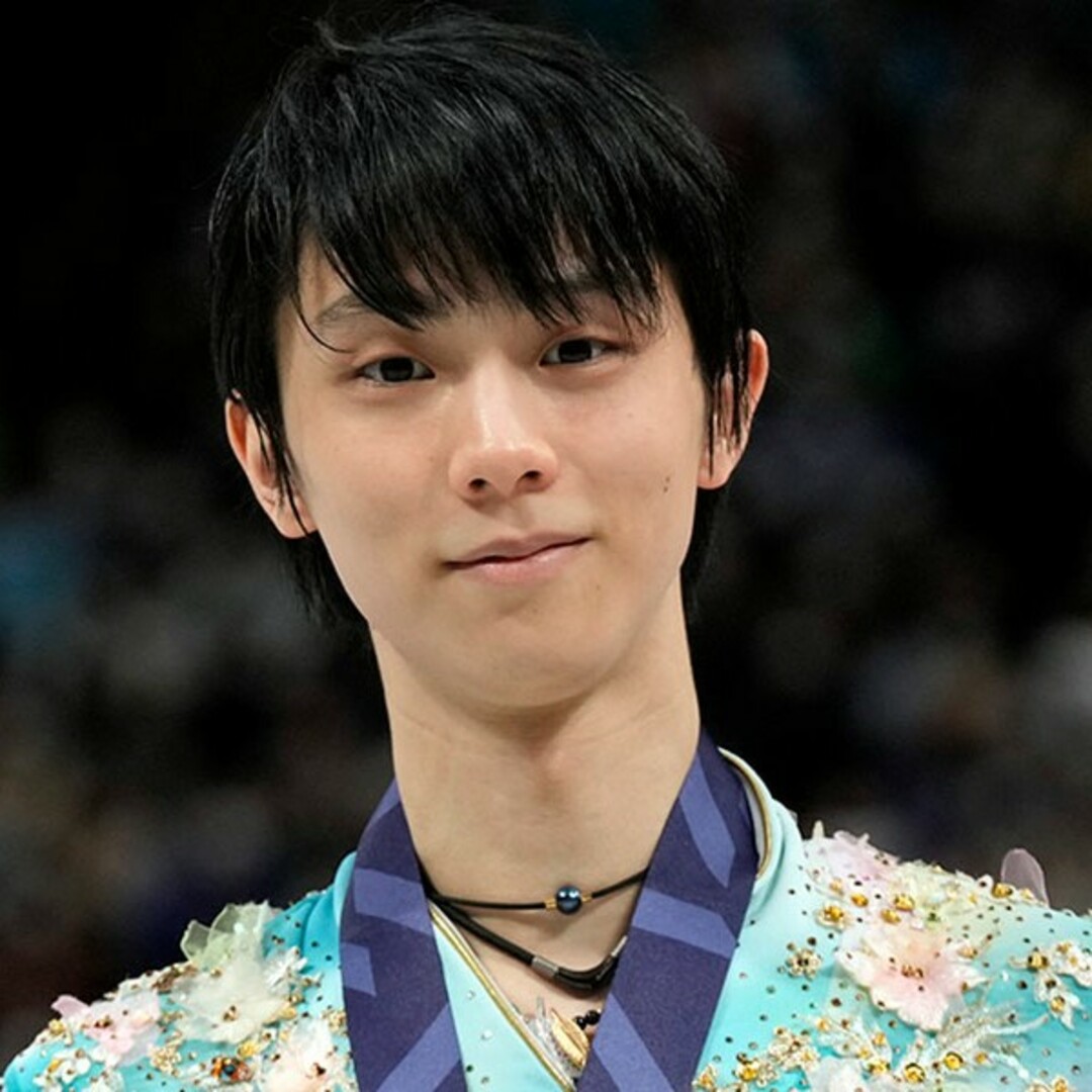 貴重　羽生結弦さん　名探偵コナン　サイン入り　木材フォトガラスフレーム付 エンタメ/ホビーのタレントグッズ(スポーツ選手)の商品写真