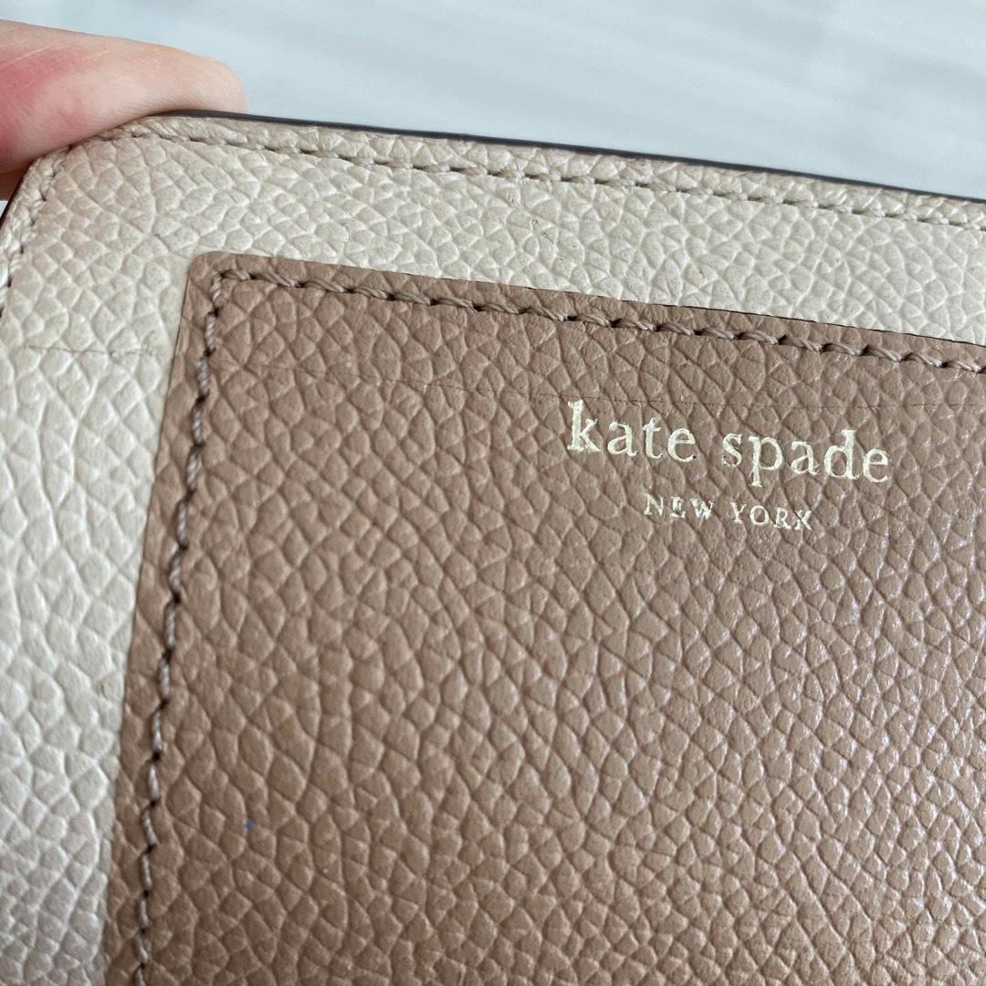 kate spade new york(ケイトスペードニューヨーク)のケイトスペード2つ折りサイフ レディースのファッション小物(財布)の商品写真