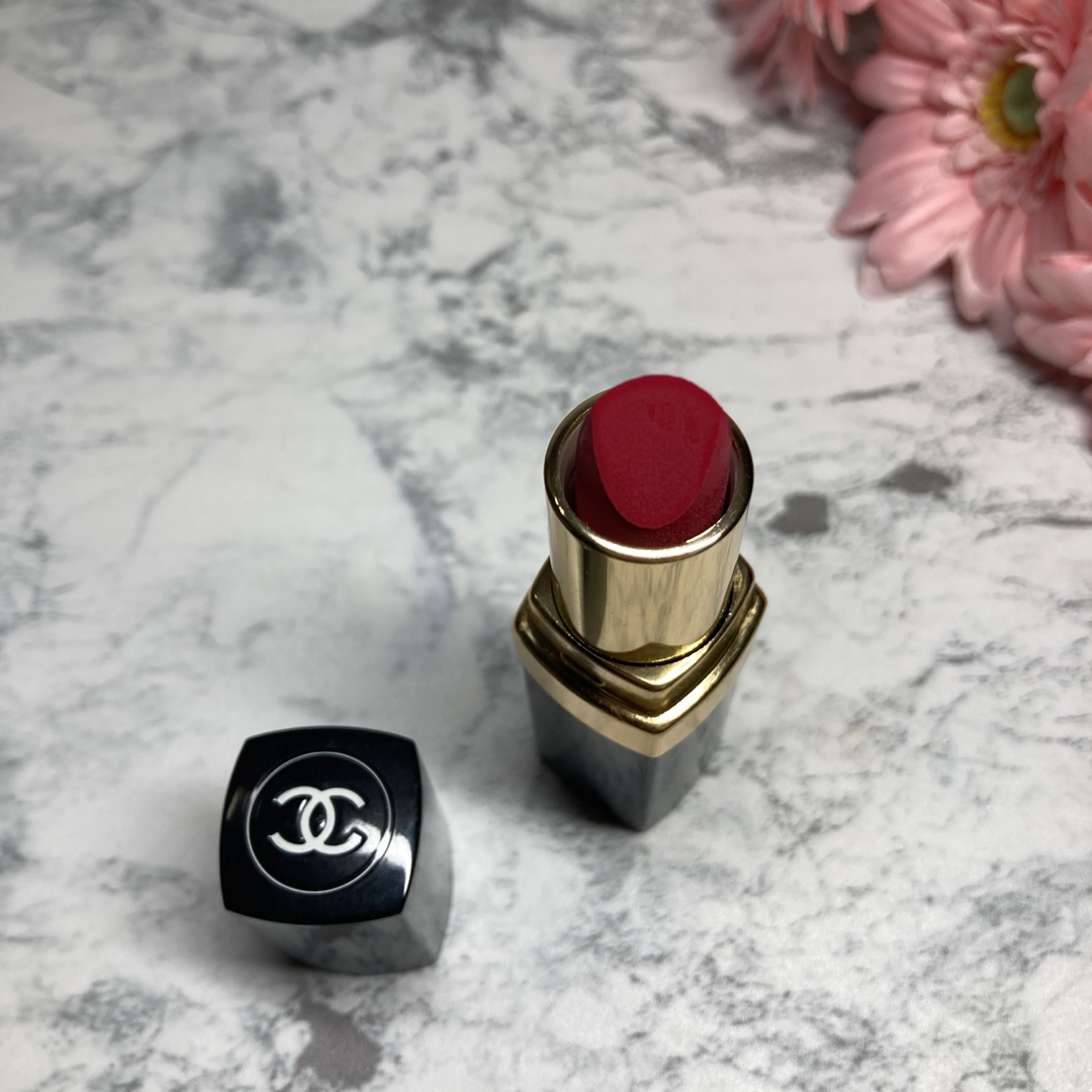 CHANEL(シャネル)のシャネル✨口紅❤︎未使用スーパーハイドロベース06❤︎ルージュサテンサテンレッド コスメ/美容のベースメイク/化粧品(口紅)の商品写真