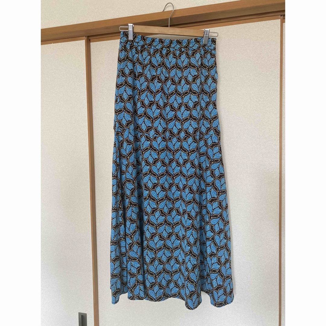 LAKOLE(ラコレ)のLAKOLE ボタニカル柄　マーメイドスカート レディースのスカート(ロングスカート)の商品写真