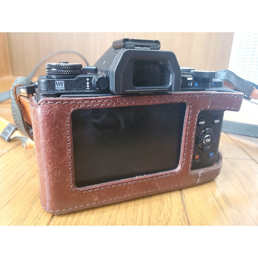 OLYMPUS(オリンパス)のOLYMPUS E-M5MarkⅡ ユリシーズ PORTERセット スマホ/家電/カメラのカメラ(ミラーレス一眼)の商品写真