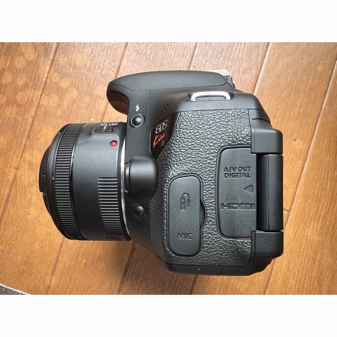 Canon(キヤノン)のCanon Kiss x5 + 50mm f1.8 スマホ/家電/カメラのカメラ(デジタル一眼)の商品写真