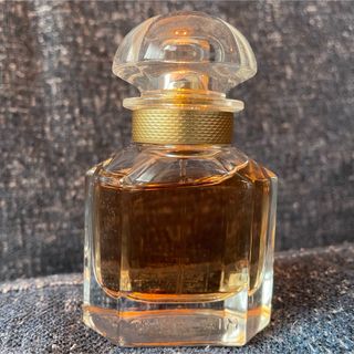 ゲラン(GUERLAIN)のモンゲラン　オーデパルファン　30ml(香水(女性用))