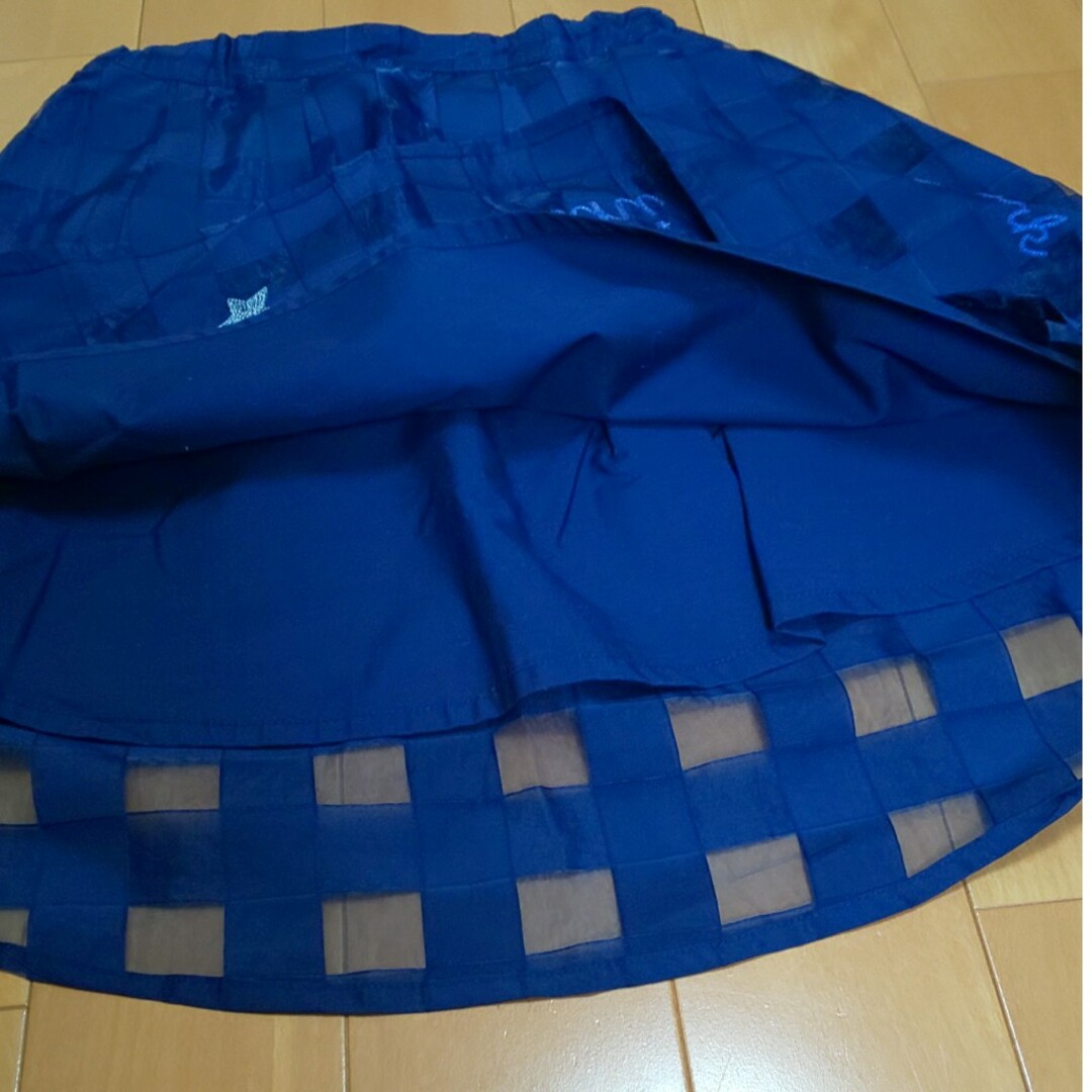 ANNA SUI mini(アナスイミニ)のアナスイミニ Lsize 紺チェック刺繍スカート キッズ/ベビー/マタニティのキッズ服女の子用(90cm~)(スカート)の商品写真