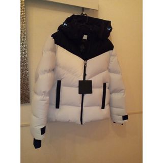 MOOSE KNUCKLES(ダウンジャケット)のフリマアイテム一覧 MOOSE KNUCKLES(ダウンジャケット)のフリマアイテム一覧