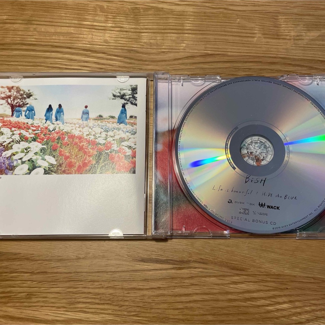 BiSH Life is beautiful / HiDE the BLUE エンタメ/ホビーのCD(ポップス/ロック(邦楽))の商品写真