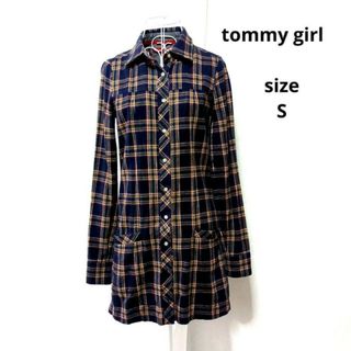 トミーガール(tommy girl)のtommy girl　トミーガール　シャツワンピース　ひざ丈ワンピース(ひざ丈ワンピース)