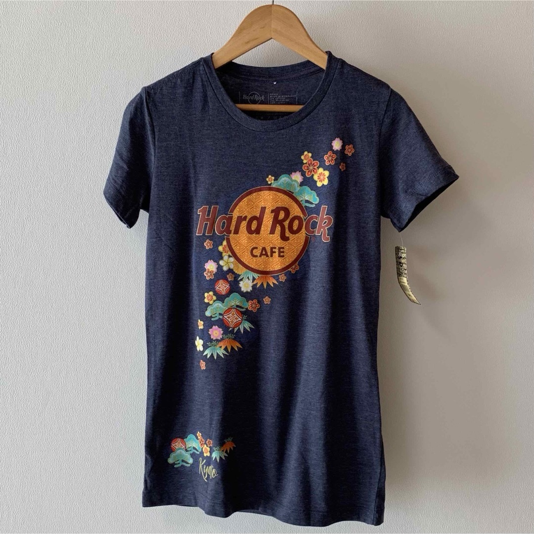 Hard Rock CAFE(ハードロックカフェ)のハードロックカフェ 京都限定 梅Tシャツ Sサイズ 新品タグ付き レディースのトップス(Tシャツ(半袖/袖なし))の商品写真