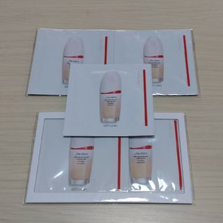 SHISEIDO (資生堂) - 資生堂　シセイドウ　エッセンス　スキングロウ　ファンデーション　サンプル　計5ｐ