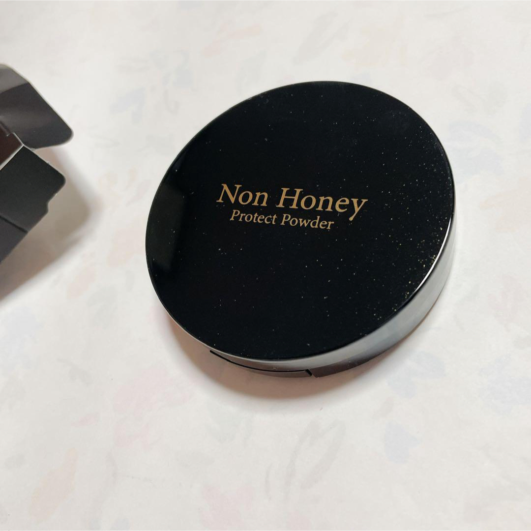 ✨新品✨NonHoney(ノンハニー)プロテクトパウダー フェイスパウダー コスメ/美容のベースメイク/化粧品(ファンデーション)の商品写真