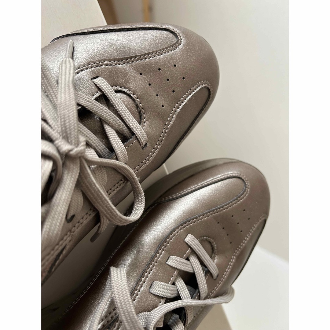 asics(アシックス)のアシックス　GEL-WANDER ウォーキングシューズ　ブロンズ　24.5cm レディースの靴/シューズ(スニーカー)の商品写真