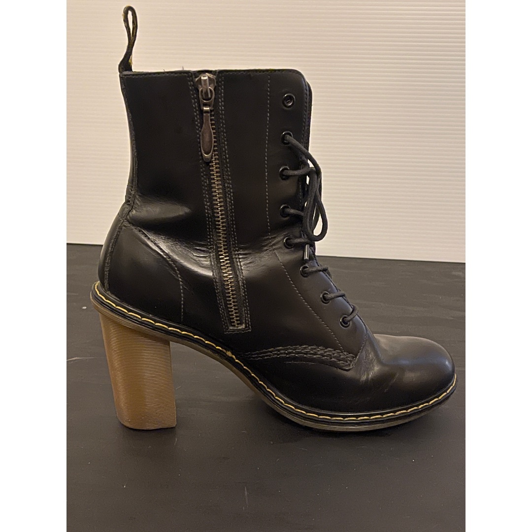 Dr.Martens(ドクターマーチン)の輸入レア品☆ドクターマーチン Dr.Martensヒール ブーツ ブラック レディースの靴/シューズ(ブーツ)の商品写真