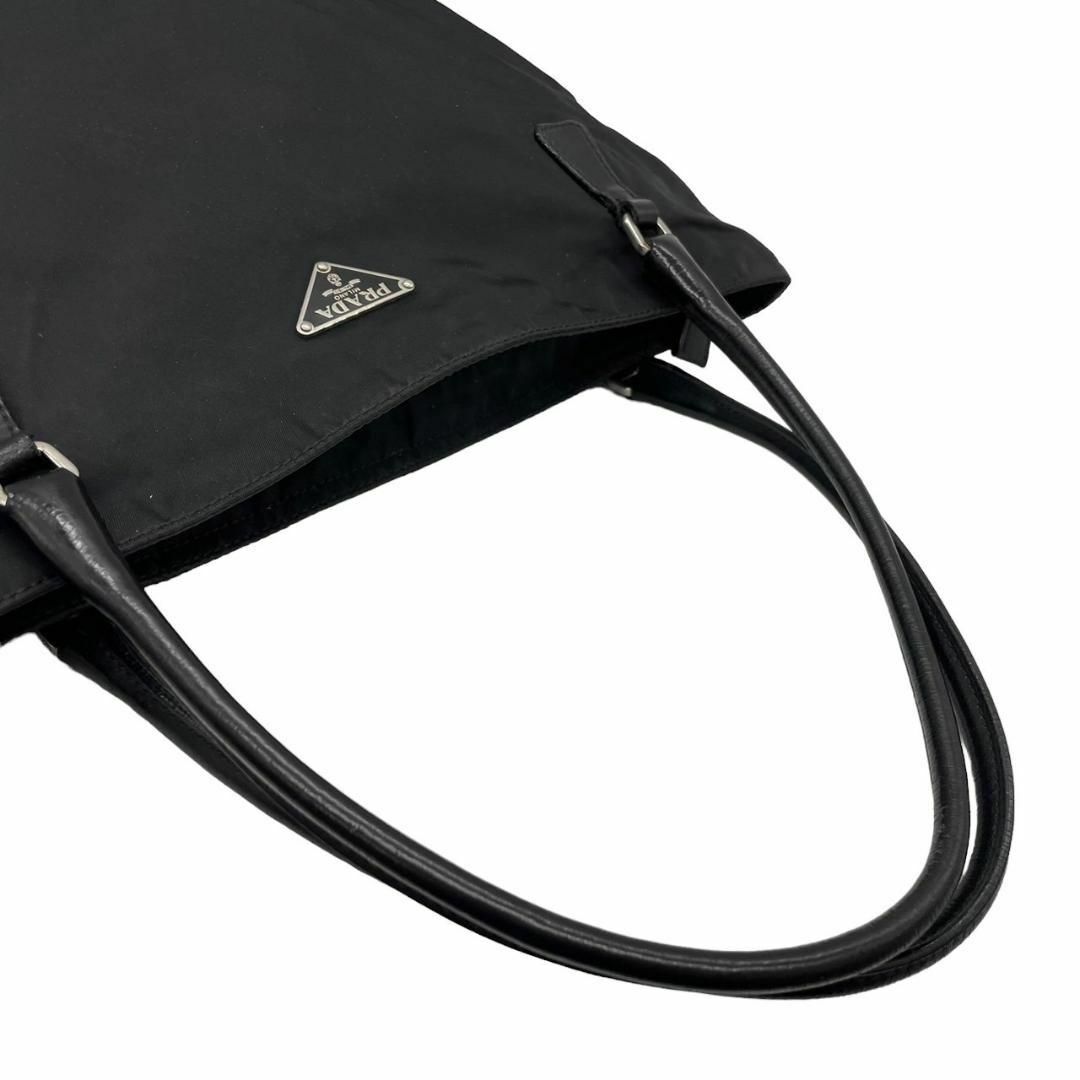 PRADA(プラダ)の良品　PRADA プラダ　D4 ナイロン　トートバッグ　黒　肩掛け　三角プレート レディースのバッグ(トートバッグ)の商品写真