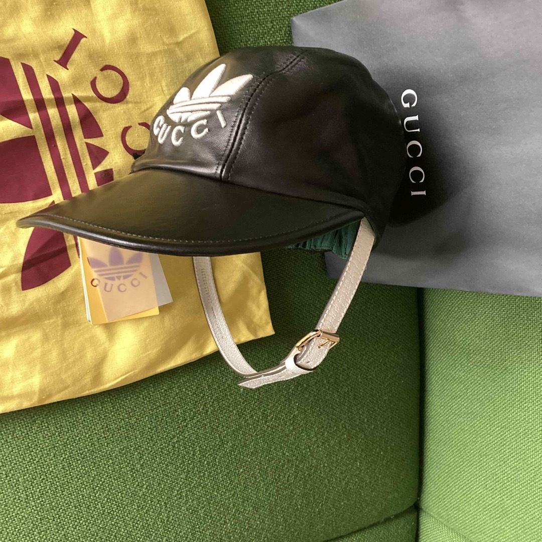 Gucci(グッチ)のSALE グッチ GUCCI ×adidas キャップ Mサイズ レザー メンズの帽子(キャップ)の商品写真